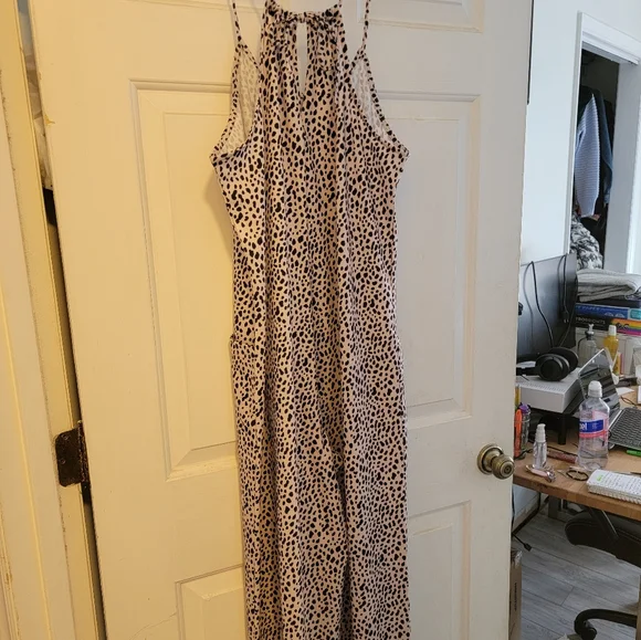Wide leg jumpsuit - Picture 2 of 2